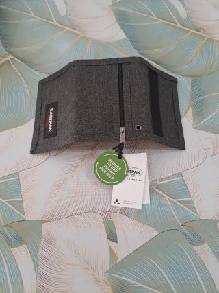 Cartera Eastpak Gris