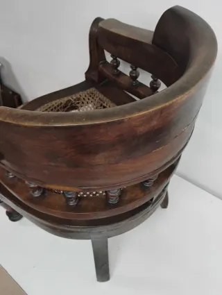 Silla Curvada Madera Antigua Rattan