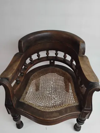 Silla Curvada Madera Antigua Rattan