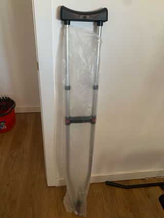 Juego de dos muletas axilares