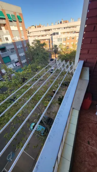 Montaje de cuadros, espejos y estanterías Valencia