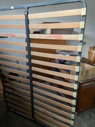 Base de cama con somier de láminas Pikolin