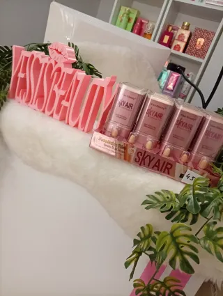 Se vende por separadosKiss Beauty SKYAIR Foundati