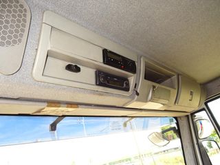 Iveco EUROCARGO ML 100E22-CAMIONES GRUA