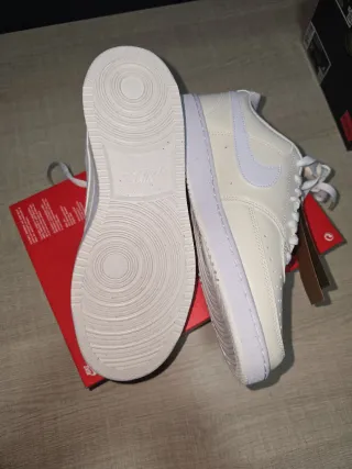 Zapatillas Nike Court Vision Low  crema Blanco