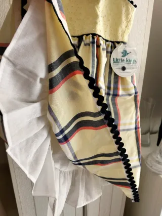 CON ETIQUETA! Vestidos Miranda Talla 10 años