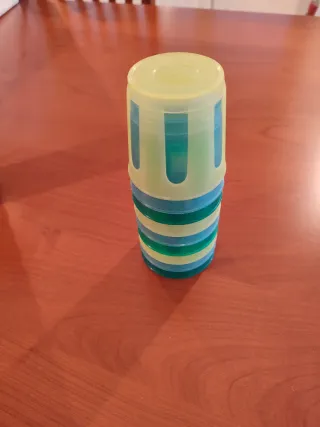 Sottobicchieri in plastica colorata