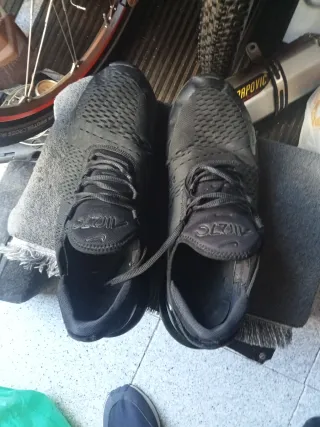 Nike Air 270 Negras