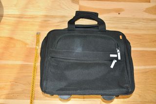 Maletín con ruedas para portátil y ropa