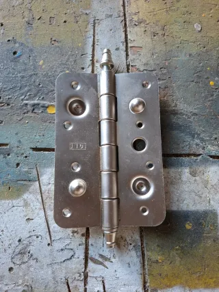 4 Bisagras metálica plateada