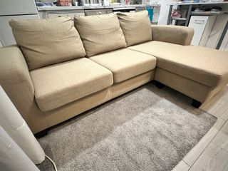 Sofá chaise longue beige 3 plazas – impecable