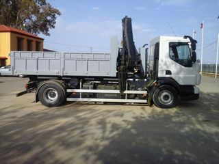 Volvo FL 240-CAMIONES GRUA