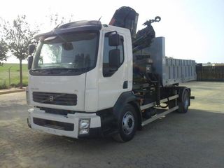 Volvo FL 240-CAMIONES GRUA
