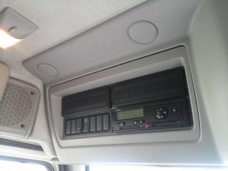 Volvo FL 240-CAMIONES GRUA