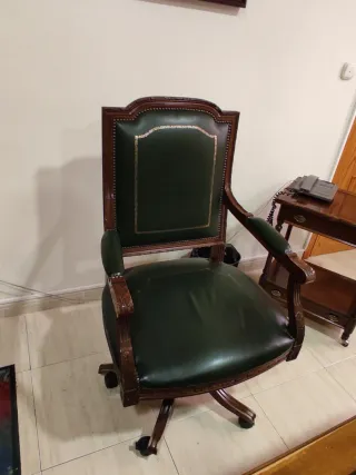 Conjunto muebles despacho en madera