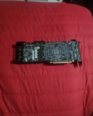 Pacchetto 2 Schede Grafiche XFX 1GB NITRO 8GB