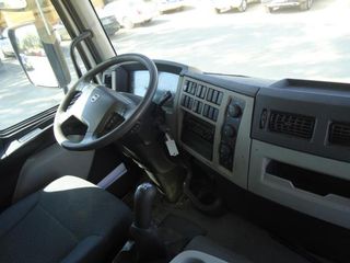 Volvo FE 280-CAMIONES GRUA