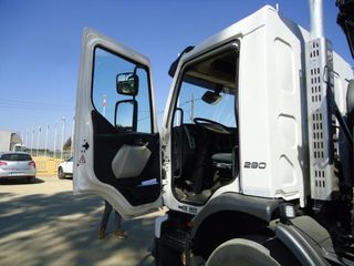 Volvo FE 280-CAMIONES GRUA