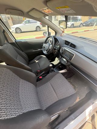 Toyota Yaris 2013