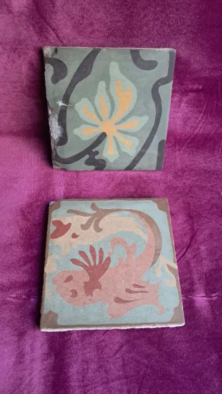 2 Baldosas Hidráulicas Centenarias