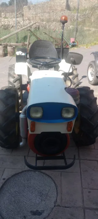 Tractor Pascuali 21 CV
