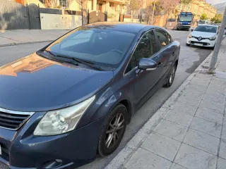 Toyota Avensis 2011