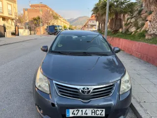 Toyota Avensis 2011
