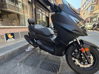 Wotam Storm 125 Maxi Scooter Automática