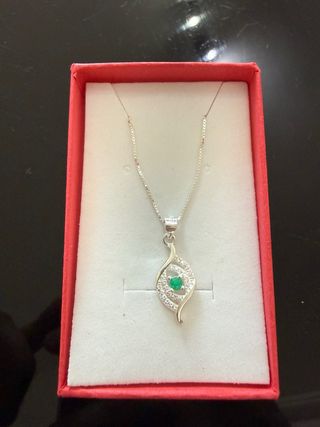Plata ley 925, con esmeralda Colombiana