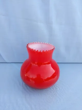 Jarrón opalina roja