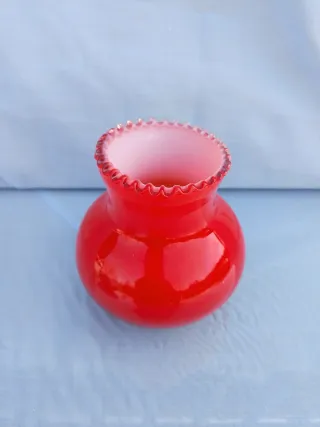 Jarrón opalina roja