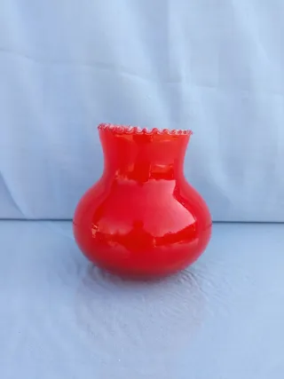 Jarrón opalina roja