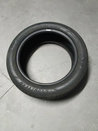 Rueda Good Year Efficient Performance  215 50 17