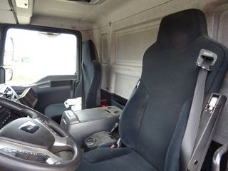 MAN TGM 18 290-CAMIONES GRUA