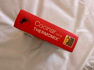 Cocinar con la Thermomix: incluye recetas espec...
