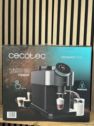 Cafetera Cecotec Negra y Plateada
