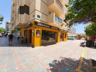 SE BUSCA CAMARERO/A PIZZERIA