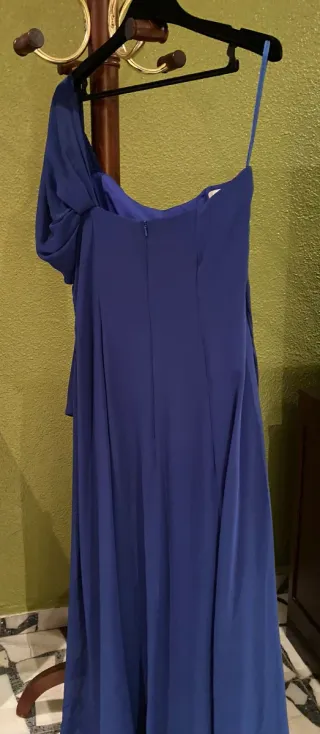 Vestido invitada asimétrico azul para una M-L