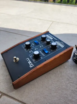Moogerfooger MF-102 Ring Modulator