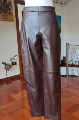 Completo giacca e pantalone in pelle