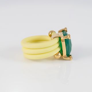 Anillo Tous de caucho amarillo con gemas Beach