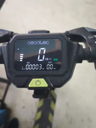 Patinete Eléctrico Cecotec Bongo