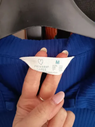 Vestido azul de canalé con cremallera