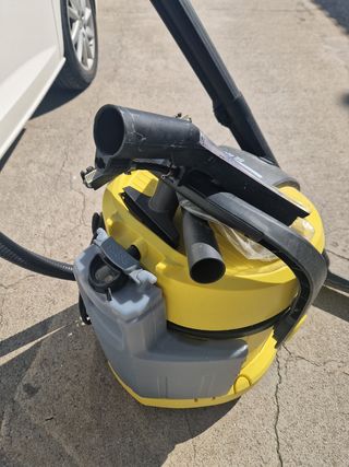 Aspiradora Karcher SE 4002