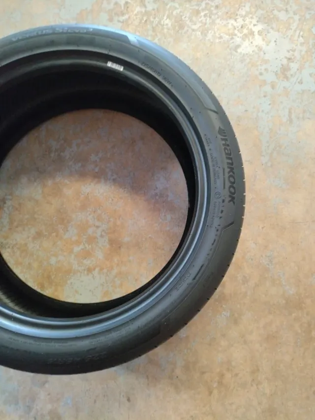 Neumáticos Hankook 225/45 R19 96W