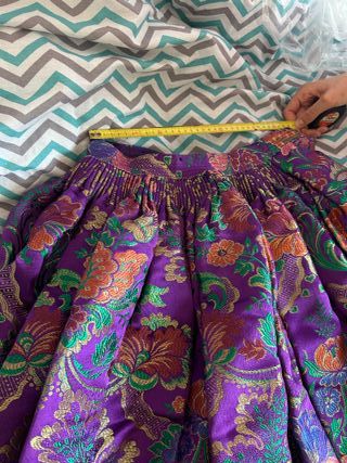 Traje de Fallera Morado y Dorado