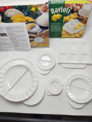 Set Ravioli & Grattugino e multifunzione.