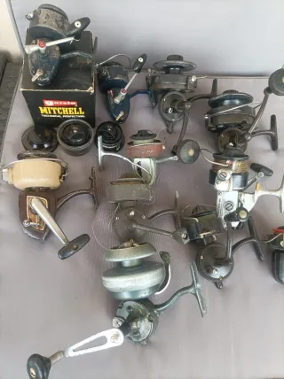 Lote 11 Carretes antiguos de Pesca