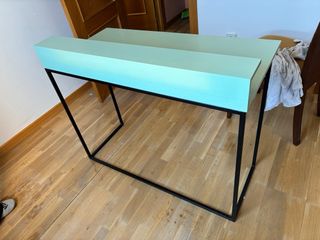 Escritorio de diseño verde y negro