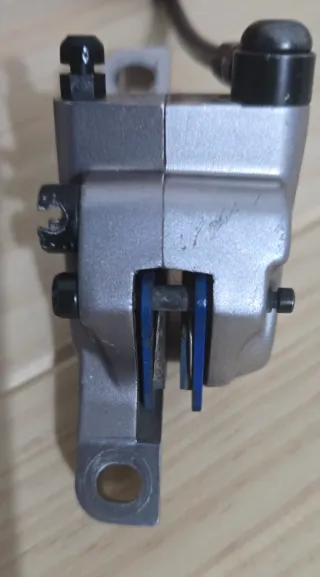 Freno Shimano Deore BL-M556 BR-M555 Delantero/Izq